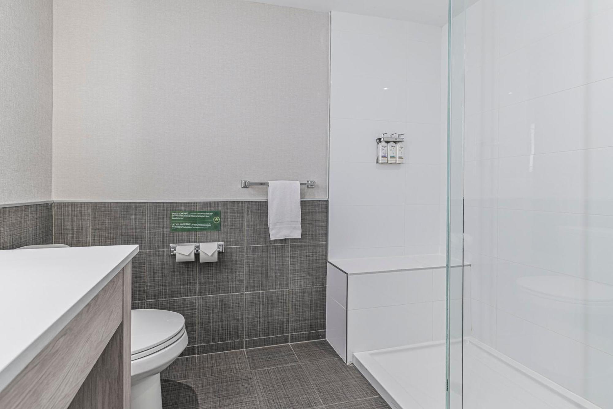 Holiday Inn Express Hotel & Suites Saint - Hyacinthe By Ihg Exteriér fotografie