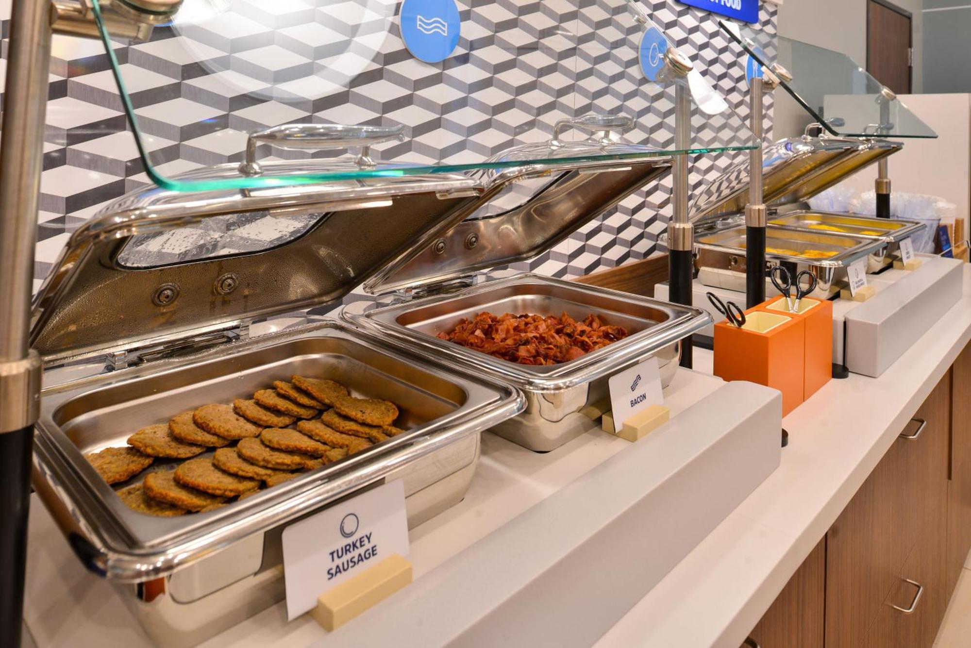 Holiday Inn Express Hotel & Suites Saint - Hyacinthe By Ihg Exteriér fotografie