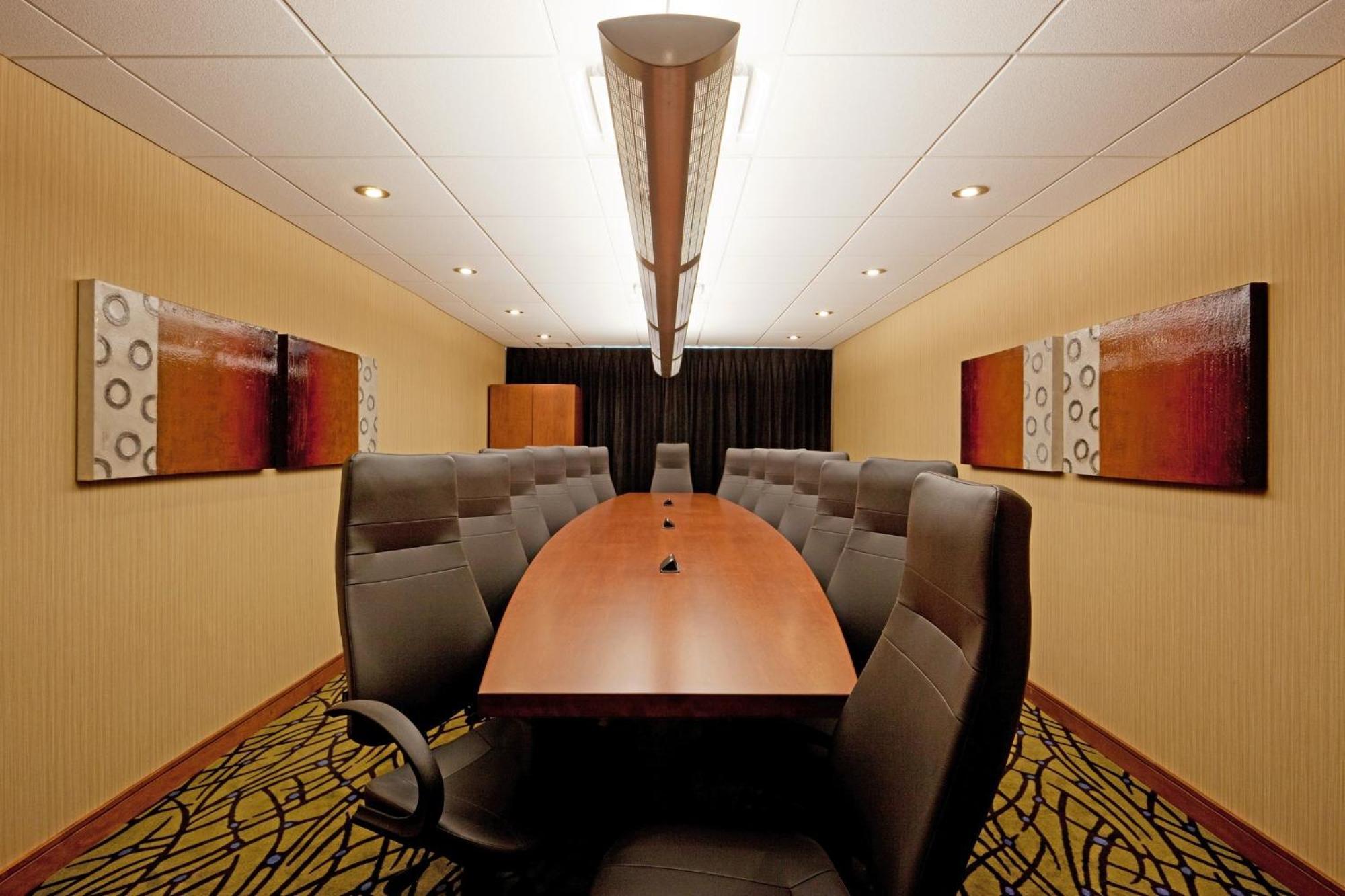 Holiday Inn Express Hotel & Suites Saint - Hyacinthe By Ihg Exteriér fotografie