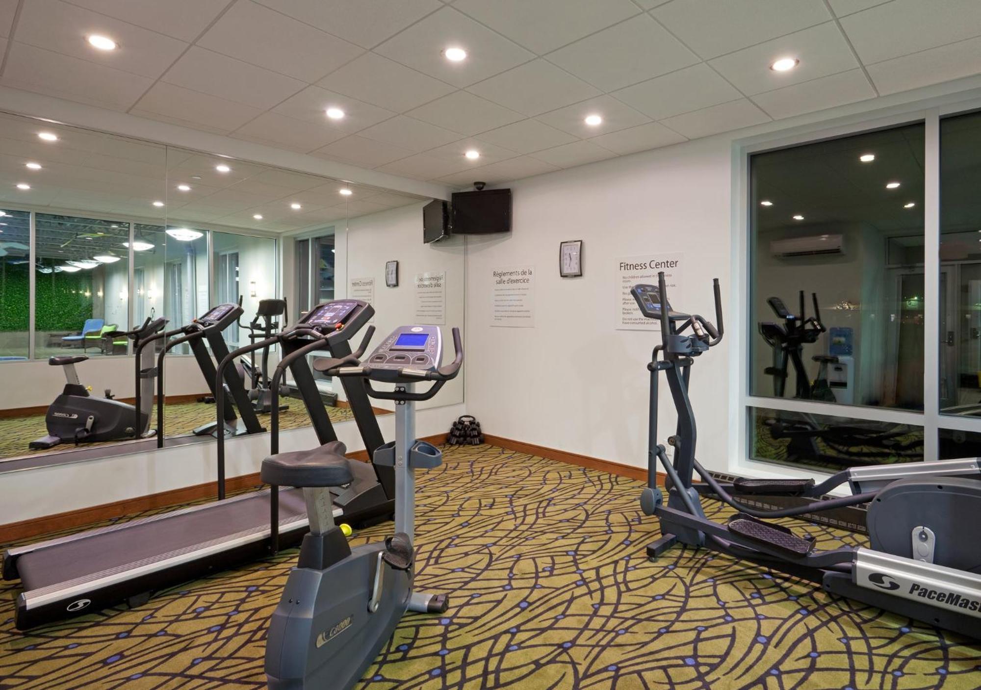 Holiday Inn Express Hotel & Suites Saint - Hyacinthe By Ihg Exteriér fotografie