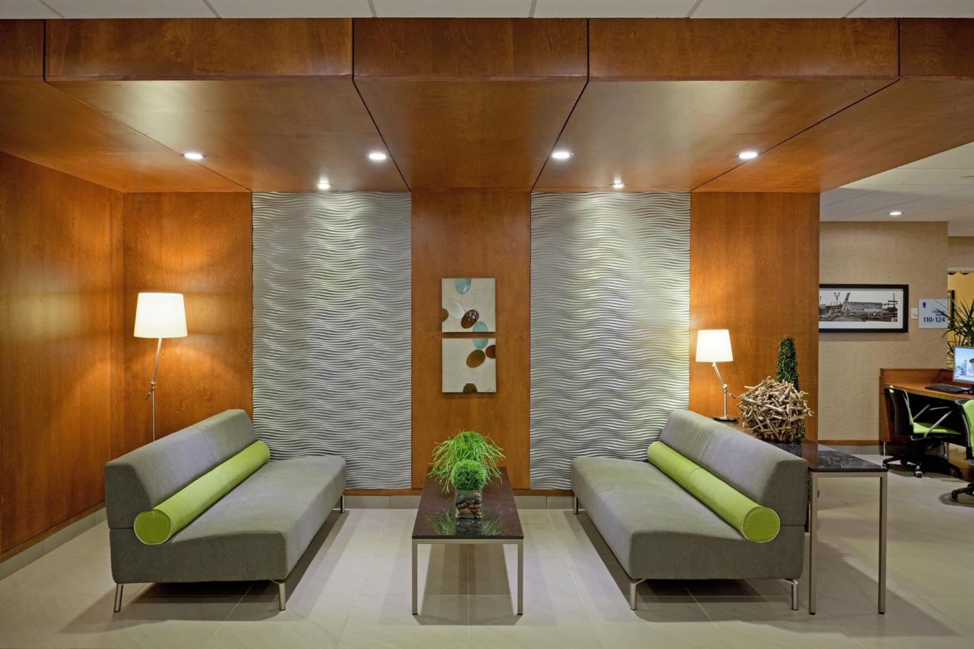 Holiday Inn Express Hotel & Suites Saint - Hyacinthe By Ihg Exteriér fotografie