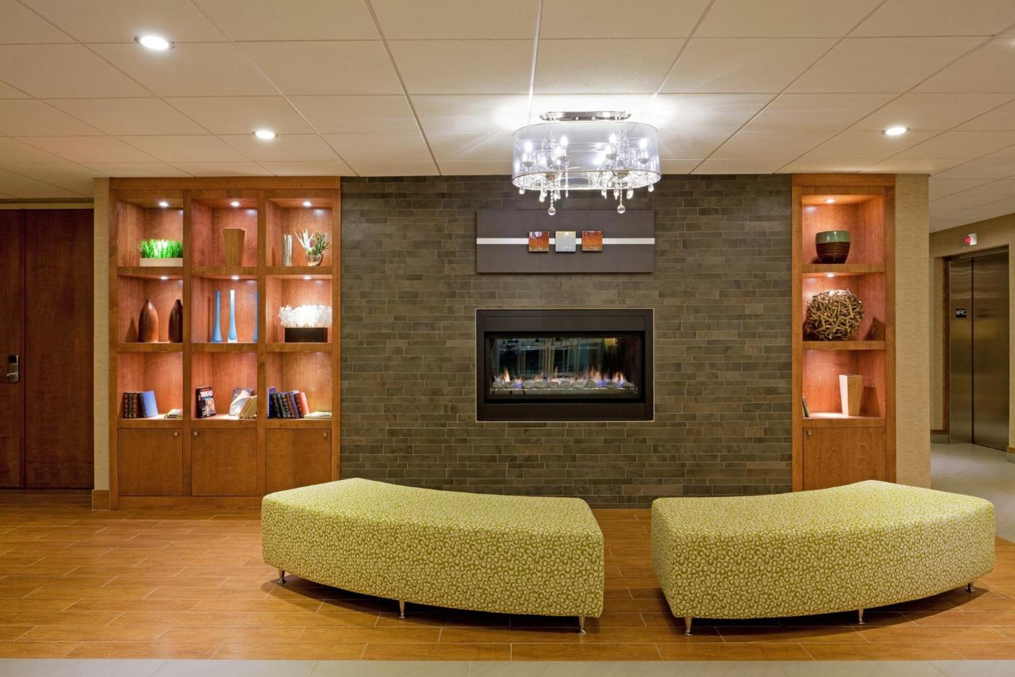 Holiday Inn Express Hotel & Suites Saint - Hyacinthe By Ihg Exteriér fotografie