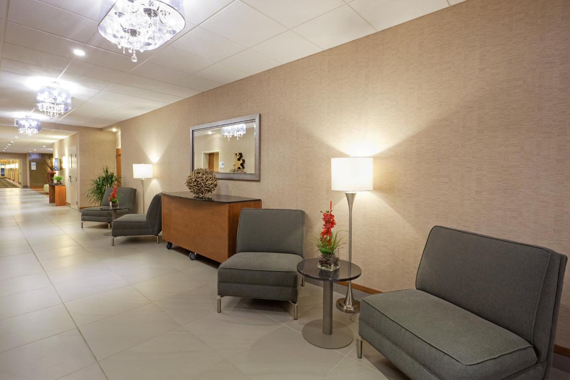 Holiday Inn Express Hotel & Suites Saint - Hyacinthe By Ihg Exteriér fotografie